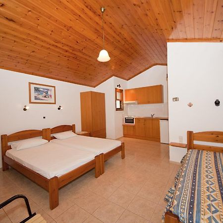 Amalia Studios Skiathos Town Exterior photo