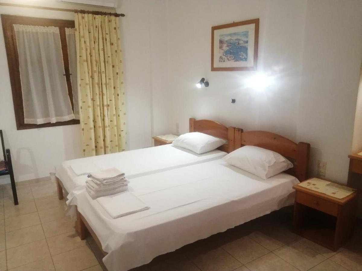 Amalia Studios Skiathos Town Exterior photo