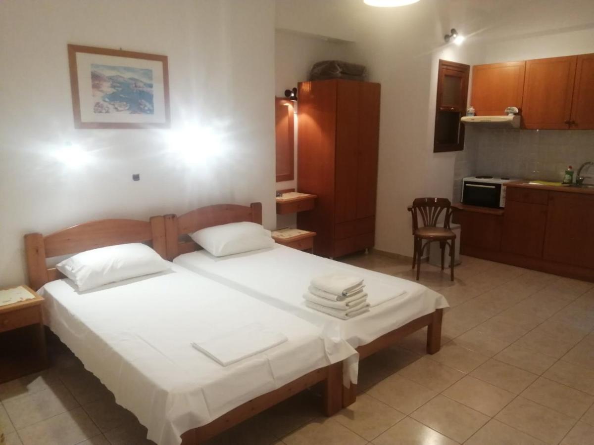 Amalia Studios Skiathos Town Exterior photo