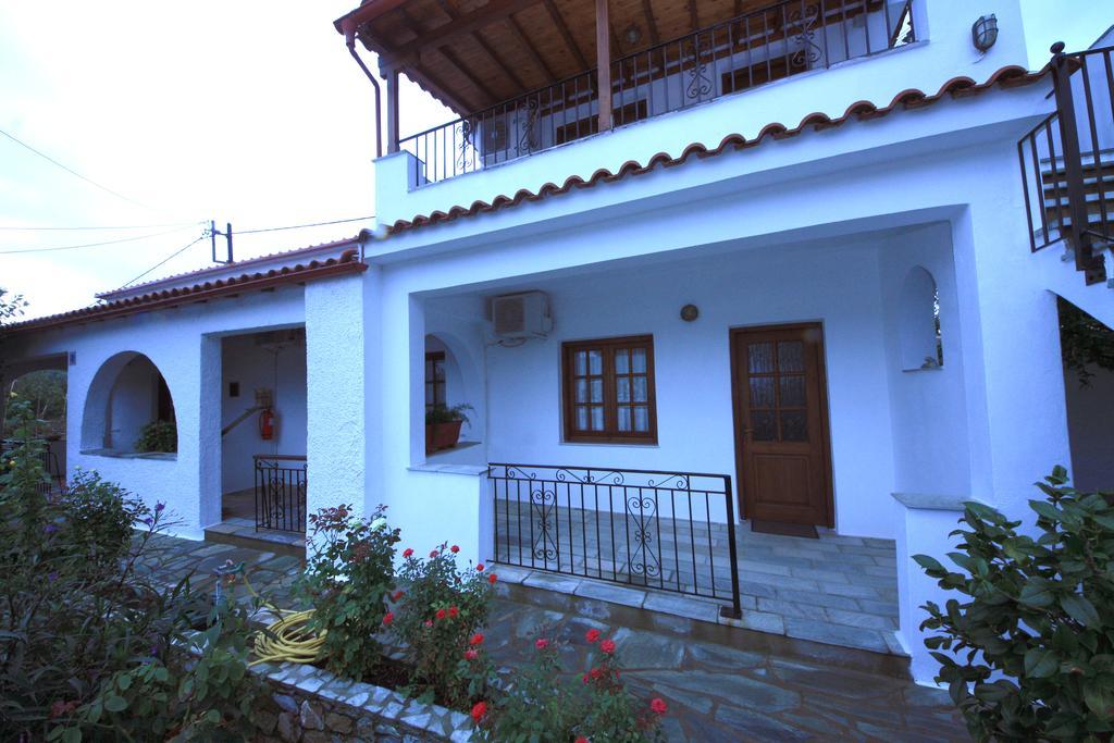 Amalia Studios Skiathos Town Exterior photo