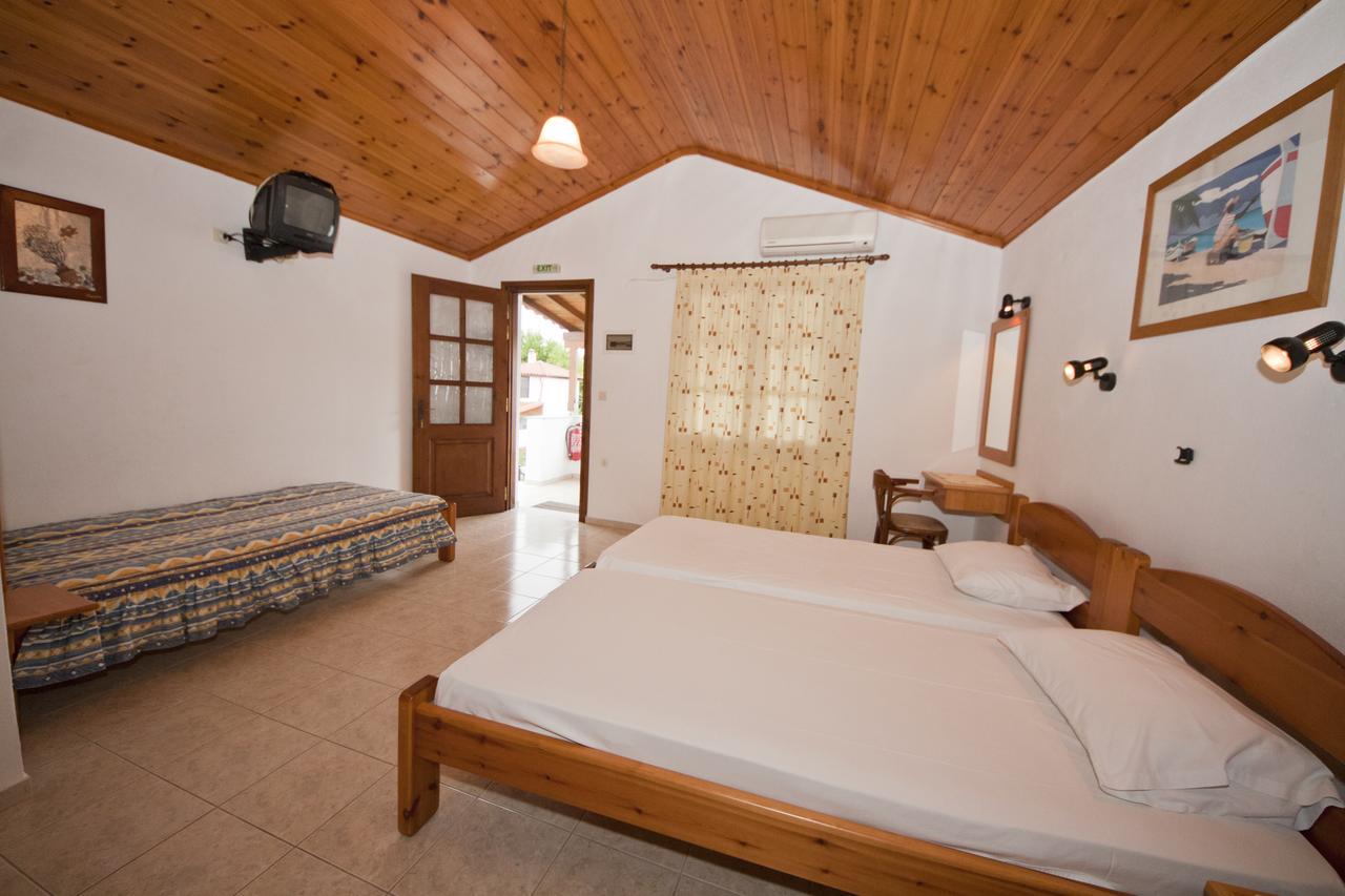 Amalia Studios Skiathos Town Exterior photo