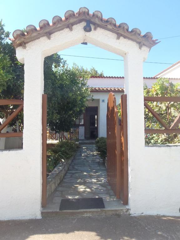Amalia Studios Skiathos Town Exterior photo
